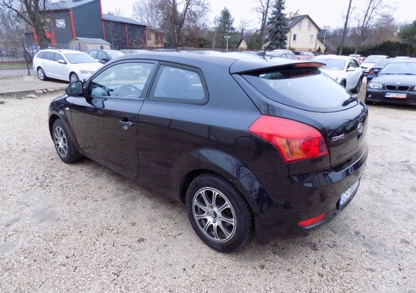 Kia Ceed cena 13000 przebieg: 133610, rok produkcji 2009 z Łazy małe 46